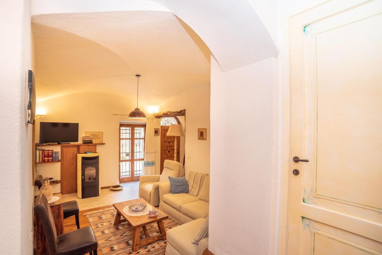 Casa Santa Croce Ala dei Sardi Exterior foto