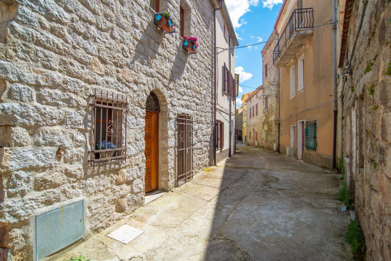 Casa Santa Croce Ala dei Sardi Exterior foto